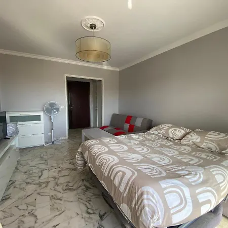 Stylish Modern Апартаменты